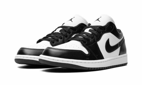 jordan air jordan 1 low wmns panda 20032224 46197582 2048.jpg