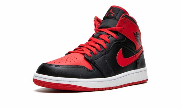 jordan air jordan 1 mid alternate bred 19672622 43927642 2048.jpg