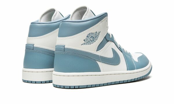 jordan air jordan 1 mid wmns unc 18362887 45629337 2048.jpg