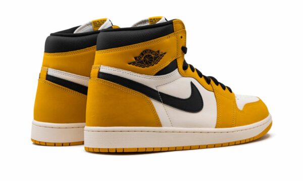 jordan air jordan 1 retro high og yellow ochre 22662682 48171900 2048.jpg