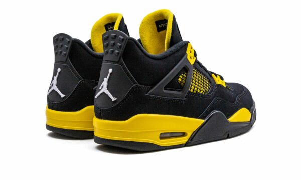 jordan kids air jordan 4 retro gs thunder 2023 20171042 45666661 2048.jpg