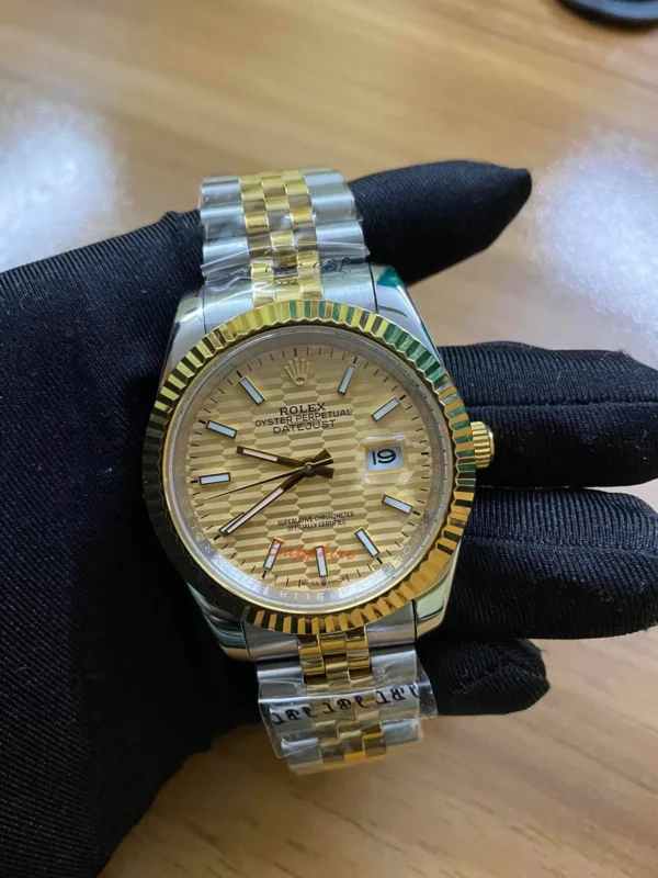 rolex datejust 126333 champagne fluted motif index dial two tone jubilee bracelet watch replica wfn14.webp