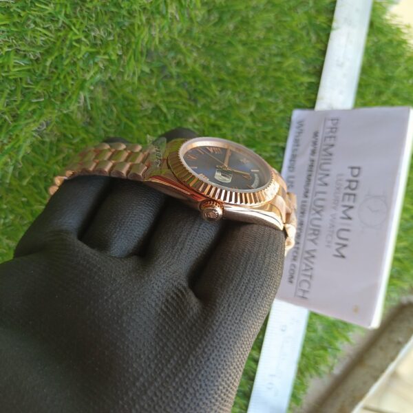 rolex day date 40 mm rose gold with brown dial watch replica s0imp.jpg