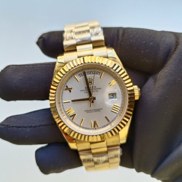 rolex day date 40mm yellow gold silver roman dial fluted bezel president bracelet 228238 replica xtas4.jpg