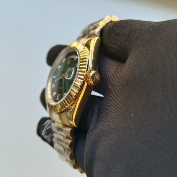 rolex day date 41mm president yellow gold fluted bezel shadow green diamond dial mens watch replica p5mvv.jpg