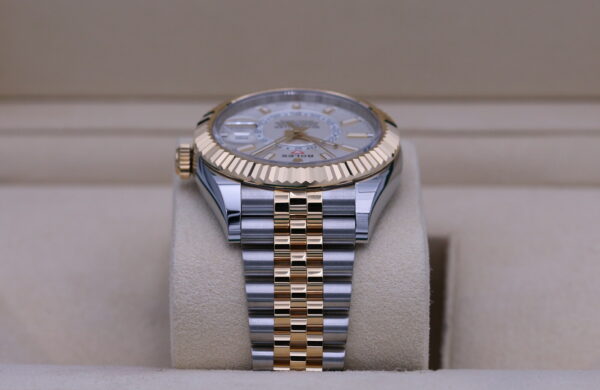 rolex sky dweller white dial 42mm yellow gold bezel two tone mens watch 326933 replica zwxqd.jpg